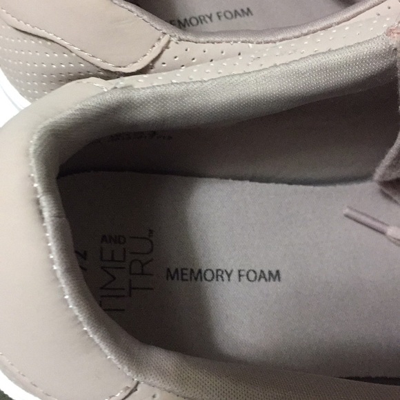 Time And Tru Sneakers - Picture 4 of 7